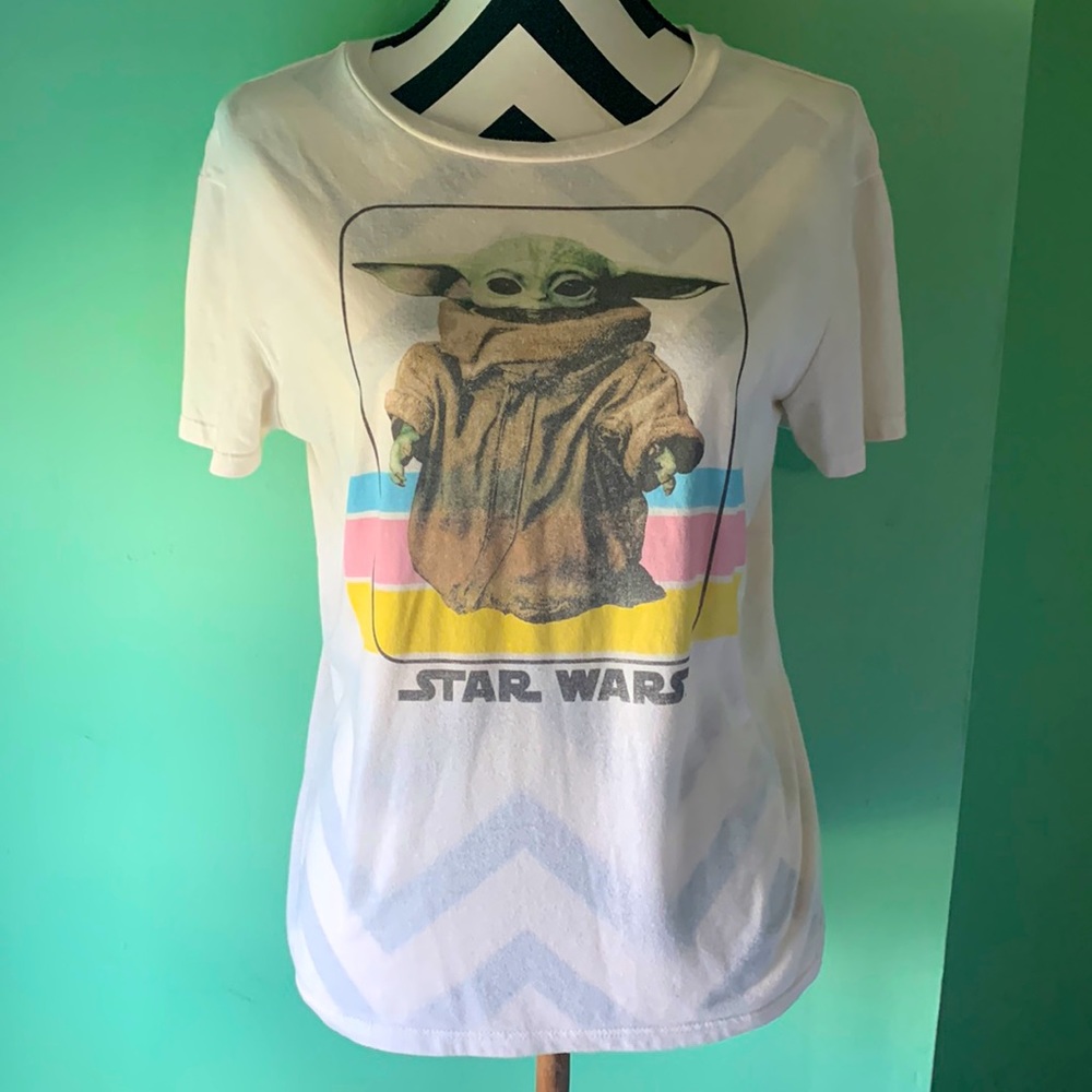 Baby Yoda super soft tshirt xl